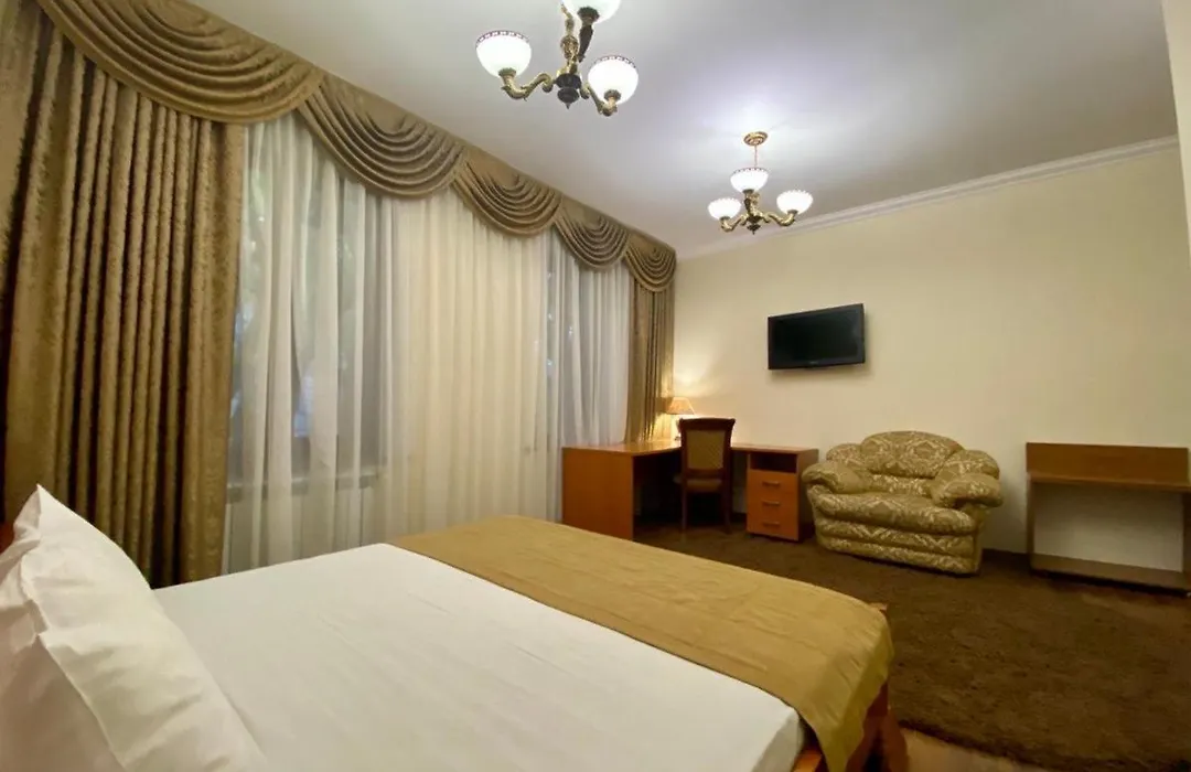 Boomerang Business Hotel-1
